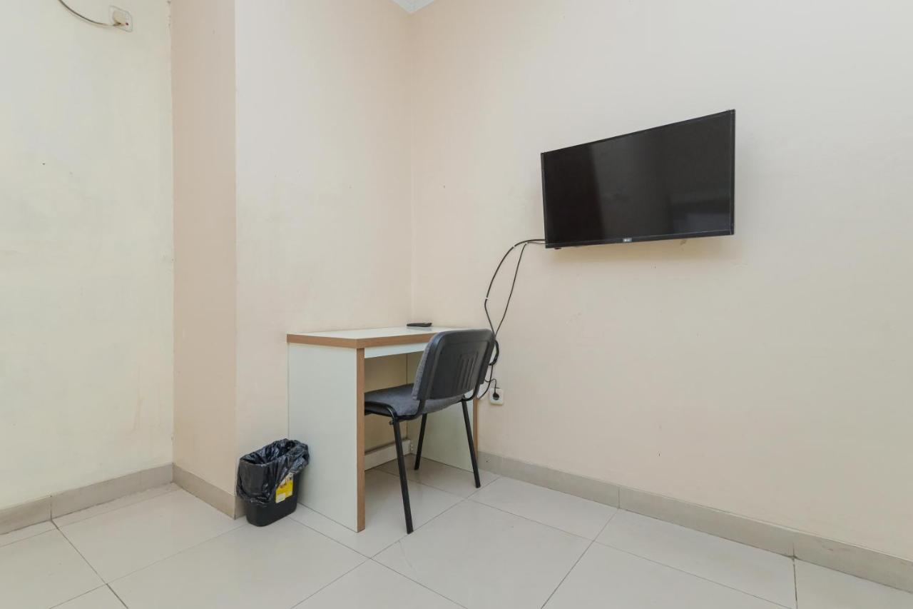 OYO 90109 Wisma Basco Syariah Jacarta Exterior foto