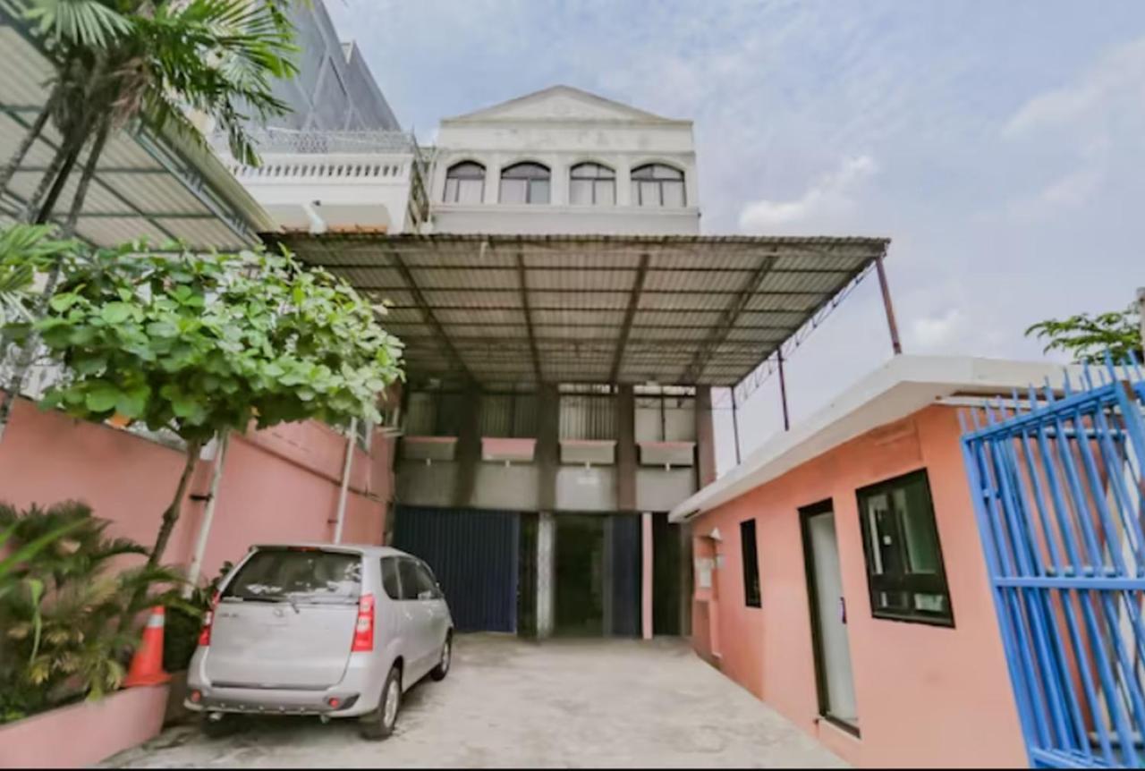 OYO 90109 Wisma Basco Syariah Jacarta Exterior foto